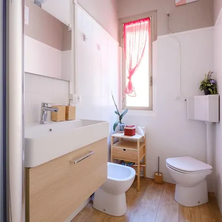 Fioravanti, By Short Holidays Apartment