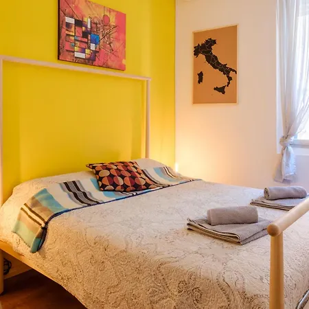 Fioravanti, By Short Holidays Apartment